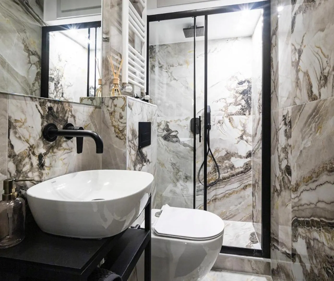 P Deluxe Suites 10 Thessaloniki Appartement