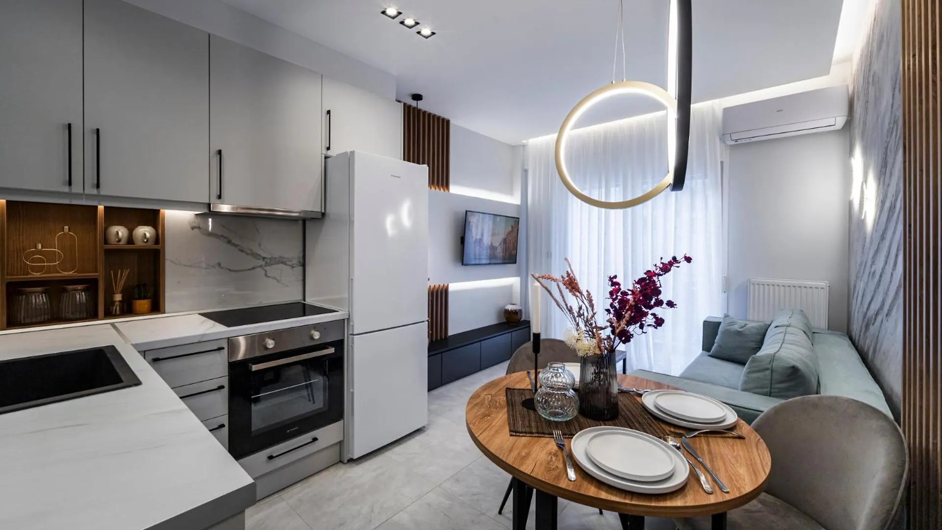 P Deluxe Suites 10 Thessaloniki Greece